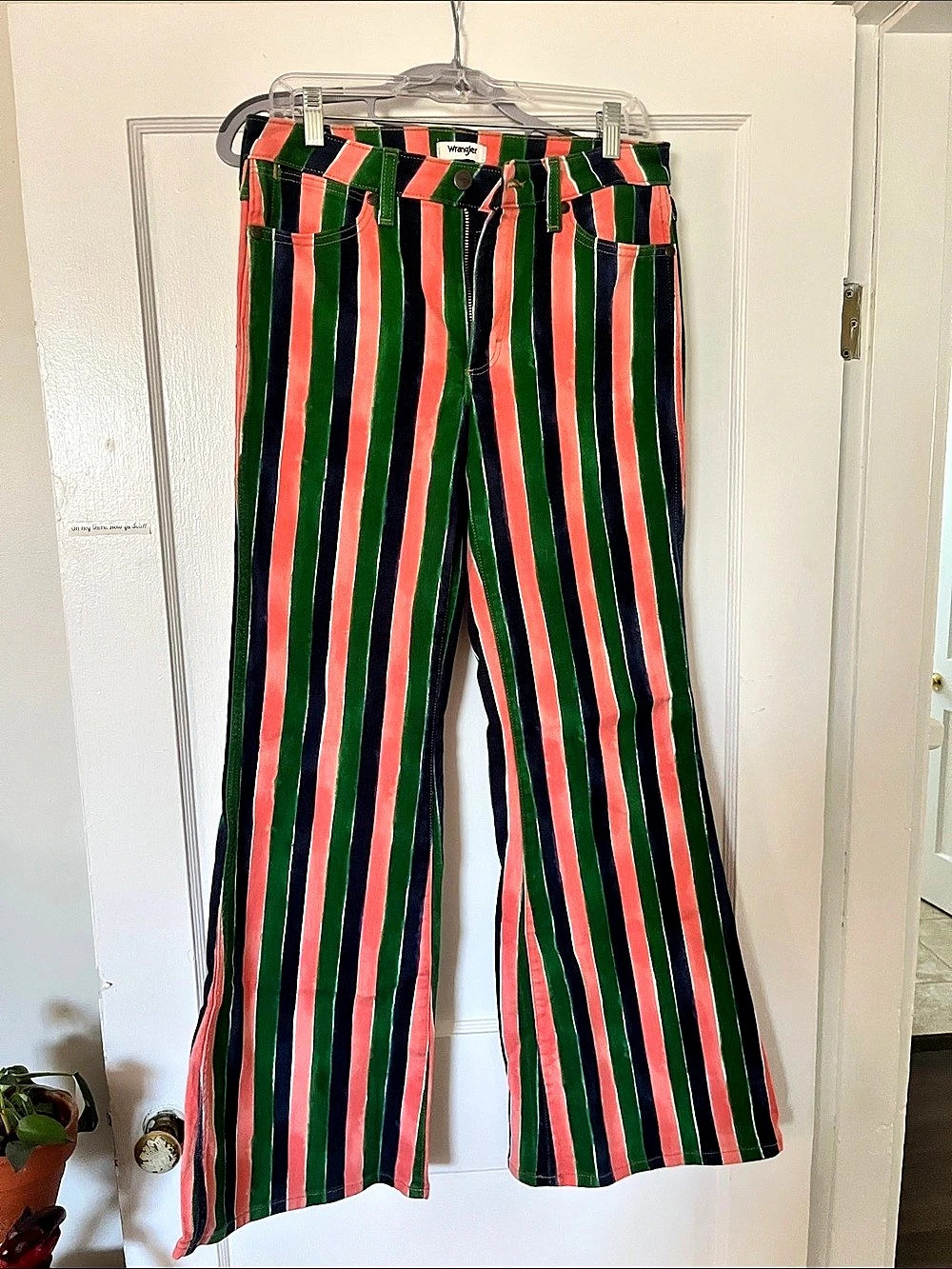 Wrangler Wanderer Mid Rise Flare Jeans Green & Pink Waist 28 Like New